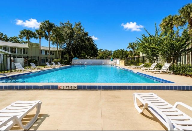 563 FAIRWAYS DRIVE A, Ocala, FL 34472