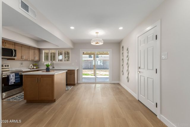 4013 W YUCCA Street, Phoenix, AZ 85029