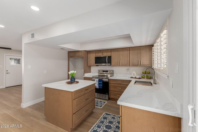 4013 W YUCCA Street, Phoenix, AZ 85029