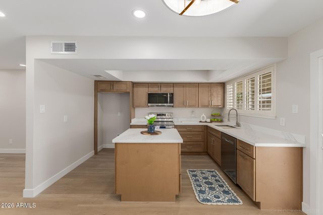 4013 W YUCCA Street, Phoenix, AZ 85029