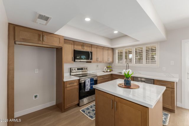 4013 W YUCCA Street, Phoenix, AZ 85029