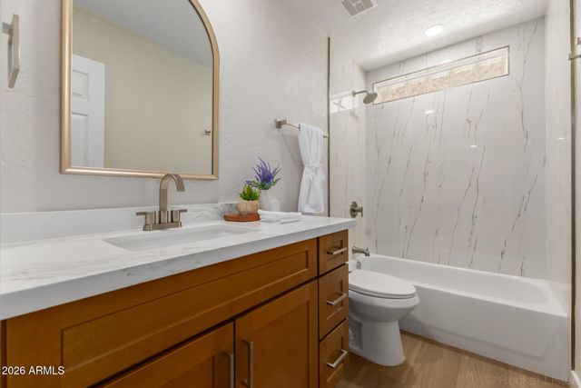 4013 W YUCCA Street, Phoenix, AZ 85029