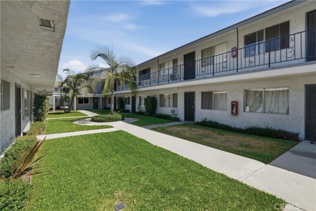 2890 E Artesia 42, Long Beach, CA 90805