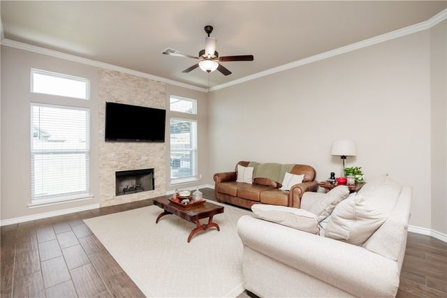 7610 Taylan, Corpus Christi, TX 78414