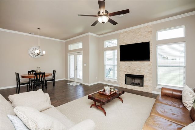 7610 Taylan, Corpus Christi, TX 78414