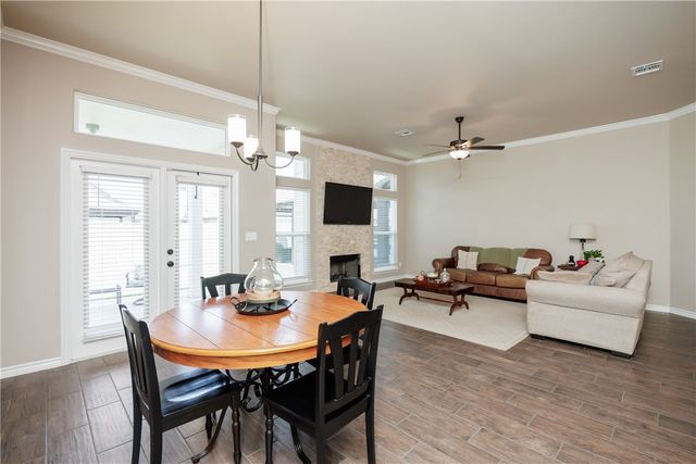 7610 Taylan, Corpus Christi, TX 78414