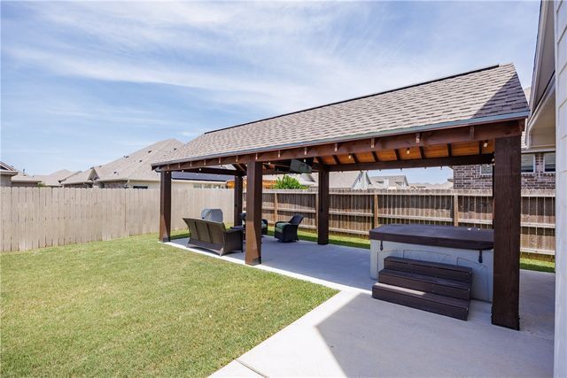 7610 Taylan, Corpus Christi, TX 78414