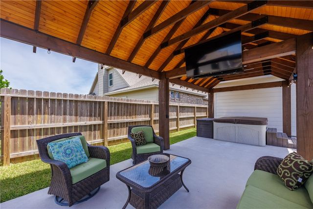 7610 Taylan, Corpus Christi, TX 78414