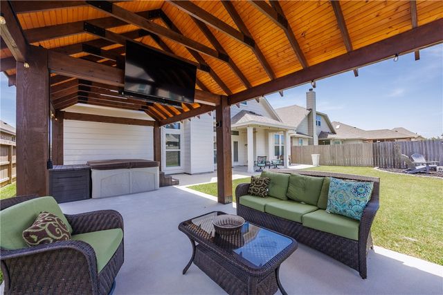 7610 Taylan, Corpus Christi, TX 78414