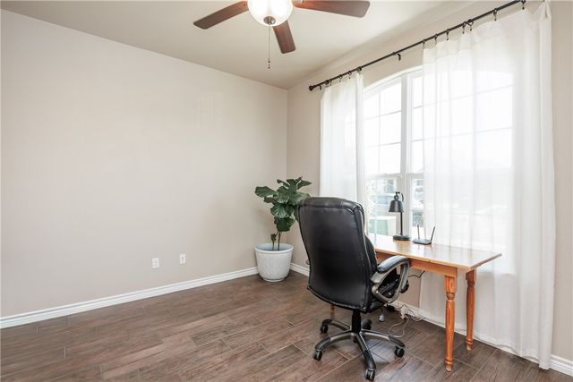 7610 Taylan, Corpus Christi, TX 78414