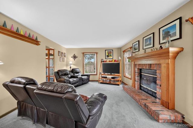 2533 W Sigler Road, Carleton, MI 48117