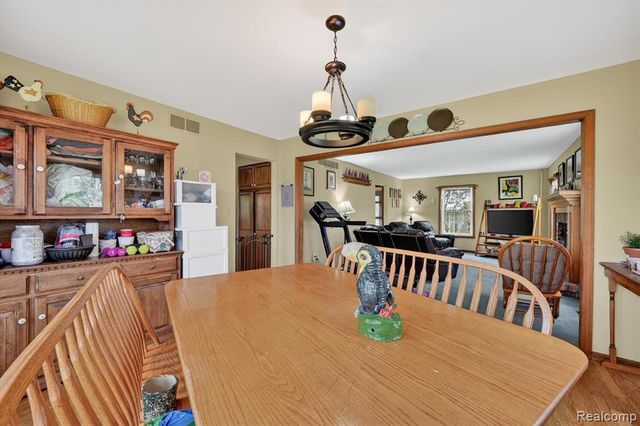 2533 W Sigler Road, Carleton, MI 48117