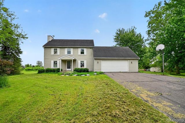 2533 W Sigler Road, Carleton, MI 48117