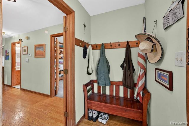 2533 W Sigler Road, Carleton, MI 48117