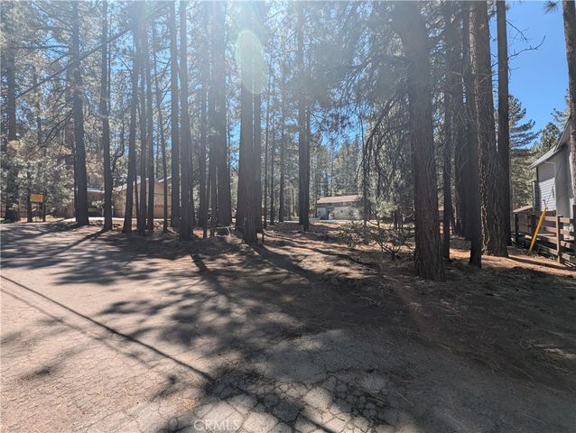 689 Summit Boulevard, Big Bear Lake, CA 92315