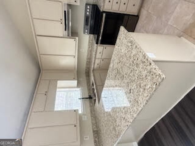 7934 Woodlake Drive, Riverdale, GA 30274