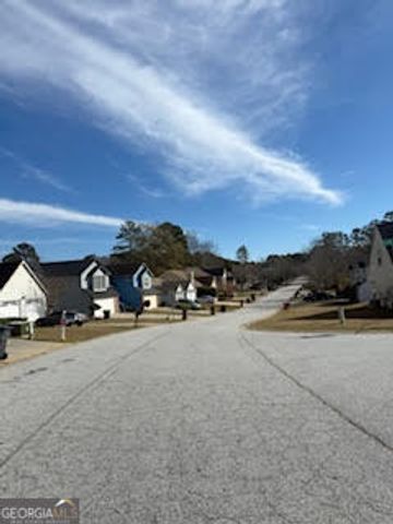 7934 Woodlake Drive, Riverdale, GA 30274