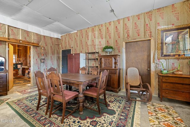 336 Cloud Creek Road, Rogersville, TN 37857