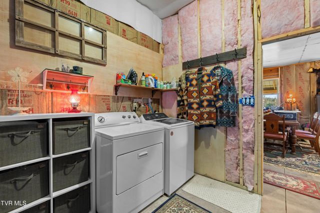 336 Cloud Creek Road, Rogersville, TN 37857