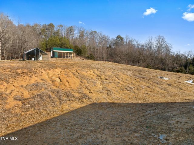 336 Cloud Creek Road, Rogersville, TN 37857