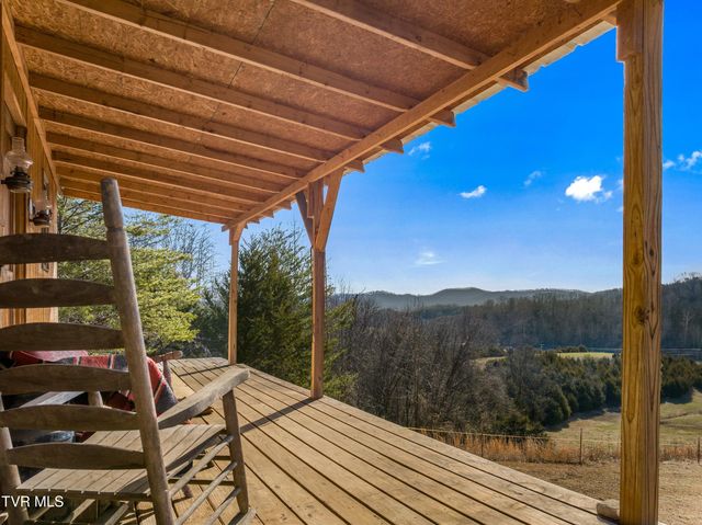 336 Cloud Creek Road, Rogersville, TN 37857