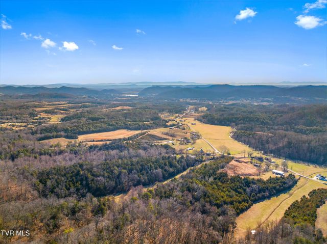 336 Cloud Creek Road, Rogersville, TN 37857