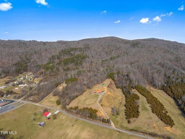 336 Cloud Creek Road, Rogersville, TN 37857