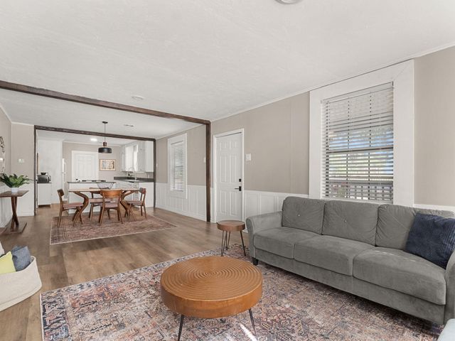 1000 John Paul Jones Ave, Leesville, LA 71446