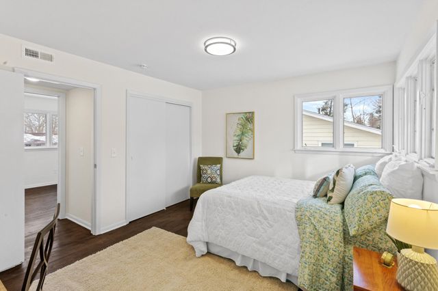 5547 Regis Trail NE, Fridley, MN 55432