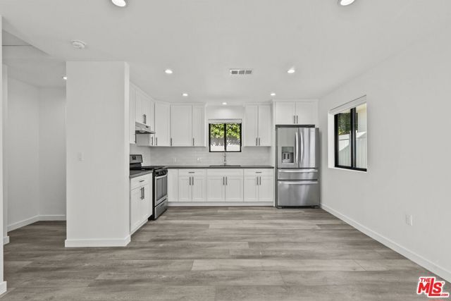 519 N Martel Avenue, Los Angeles, CA 90036