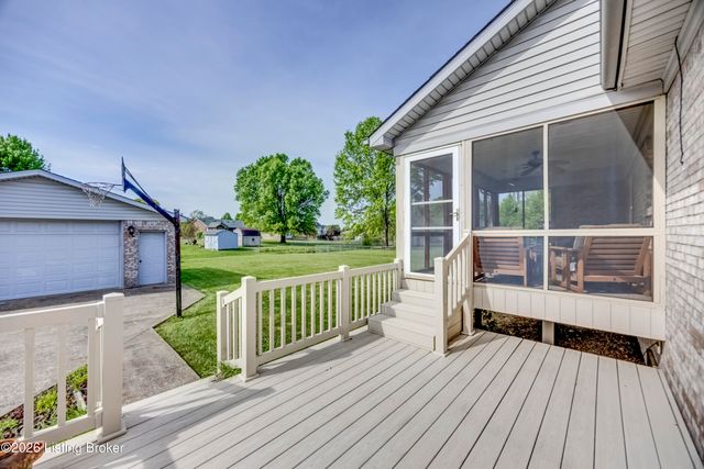 4628 Springdale Ct, Louisville, KY 40229