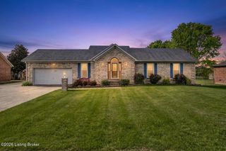 4628 Springdale Ct, Louisville, KY 40229