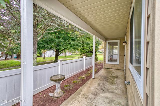 817A Liverpool Circle A, Manchester, NJ 08759