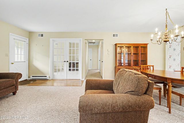 817A Liverpool Circle A, Manchester, NJ 08759