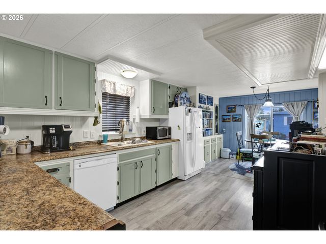 3760 HIGHWAY 101 4, Florence, OR 97439