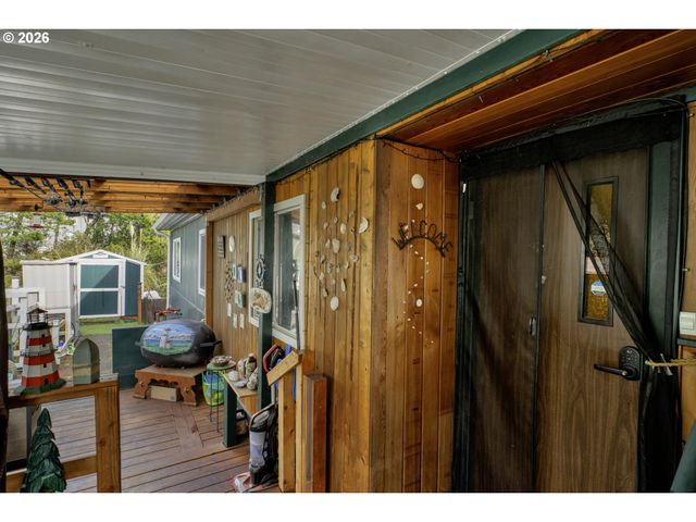 3760 HIGHWAY 101 4, Florence, OR 97439