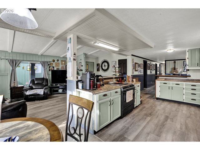 3760 HIGHWAY 101 4, Florence, OR 97439