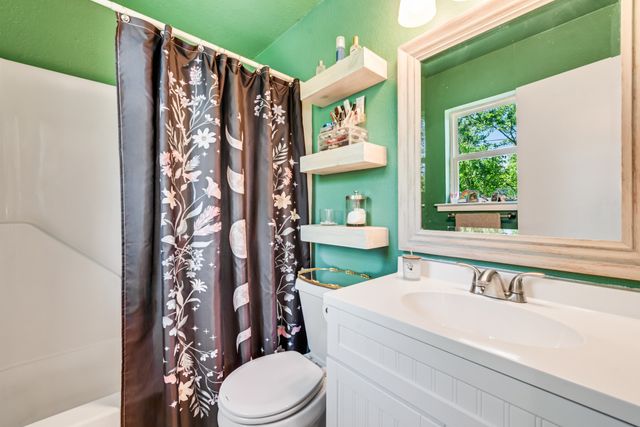 717 Loganwood Drive, Royse City, TX 75189