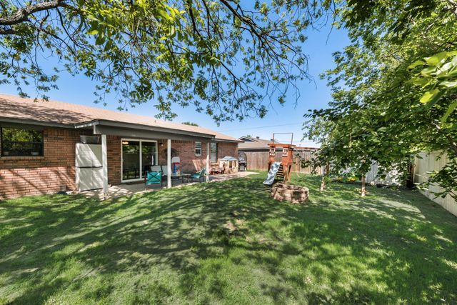 717 Loganwood Drive, Royse City, TX 75189