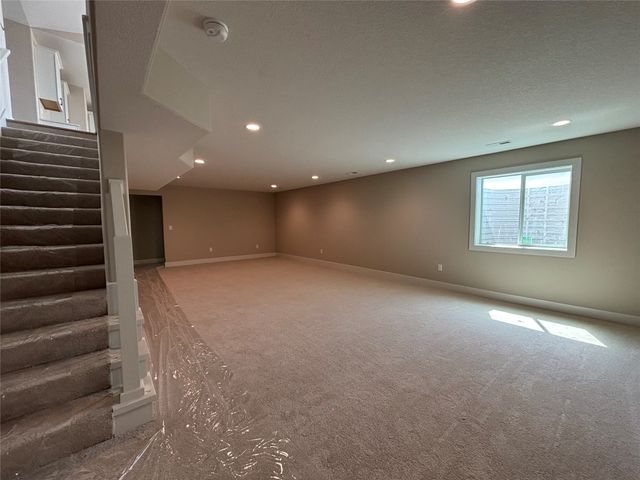 4716 178th Street, Urbandale, IA 50323