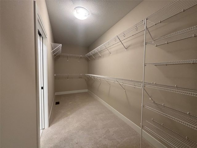 4716 178th Street, Urbandale, IA 50323