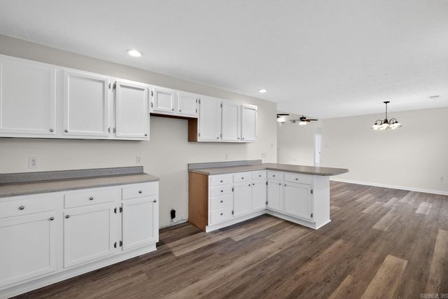 2 Green Meadows Drive, Vilonia, AR 72173