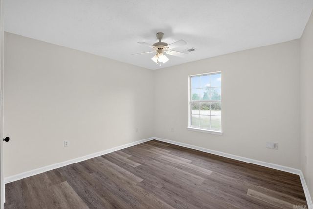 2 Green Meadows Drive, Vilonia, AR 72173