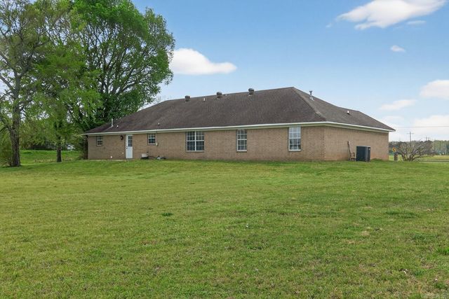 2 Green Meadows Drive, Vilonia, AR 72173