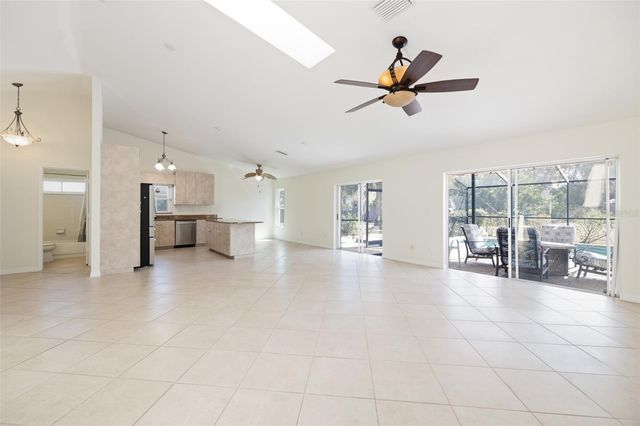7135 QUEEN PALM CIRCLE, Sarasota, FL 34243