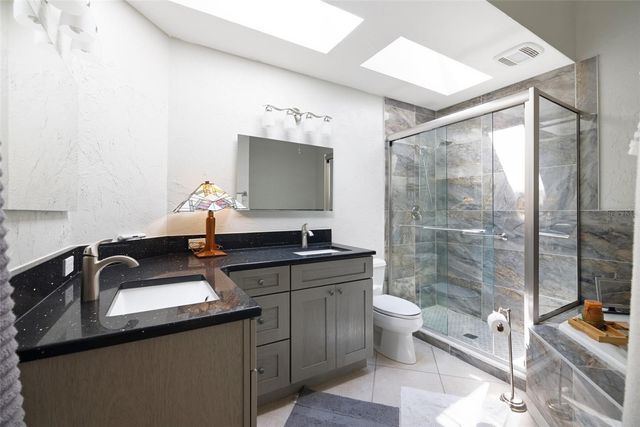 7135 QUEEN PALM CIRCLE, Sarasota, FL 34243