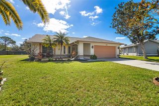 7135 QUEEN PALM CIRCLE, Sarasota, FL 34243