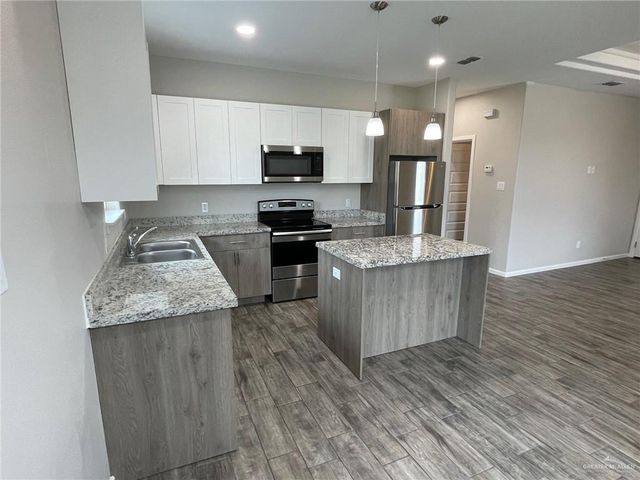 912 Kentucky Street, Alton, TX 78573