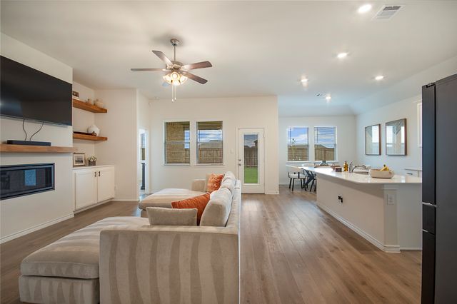 3102 Moccasin Lane, Aubrey, TX 76227