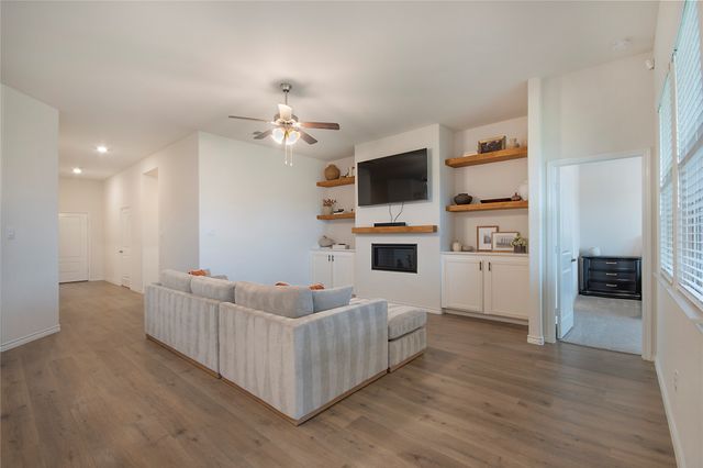 3102 Moccasin Lane, Aubrey, TX 76227
